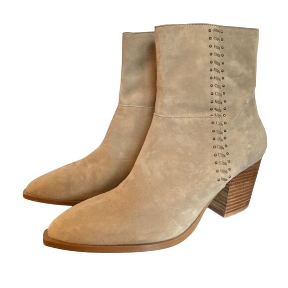 Lucky Brand Shoes - Lucky Brand Rupis taupe stitch detail western boots size 10